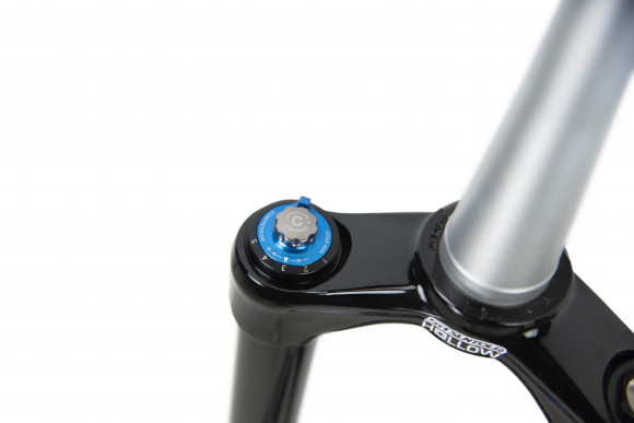 Вилка SR Suntour SF17 Durolux RC2 PCS 20QLC 180 27.5", чорний Вилка SR Suntour SF17 Durolux RC2 PCS 20QLC 180 27.5", чорний