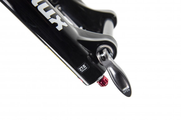 Вилка SR Suntour SF17 Durolux RC2 PCS 20QLC 180 27.5", чорний Вилка SR Suntour SF17 Durolux RC2 PCS 20QLC 180 27.5", чорний