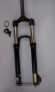 Вилка SR Suntour SF15 XCR AIR DS RL R 15QLC32 100 27.5", черный Вилка SR Suntour SF15 XCR AIR DS RL R 15QLC32 100 27.5", черный