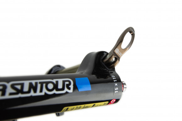 Вилка SR Suntour SF18 Durolux36 Boost R2C2 PCS 15QLC2 TI 110 170 29", черный Вилка SR Suntour SF18 Durolux36 Boost R2C2 PCS 15QLC2 TI 110 170 29", черный