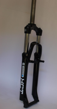 Вилка SR Suntour SF16 XCT P 100 26